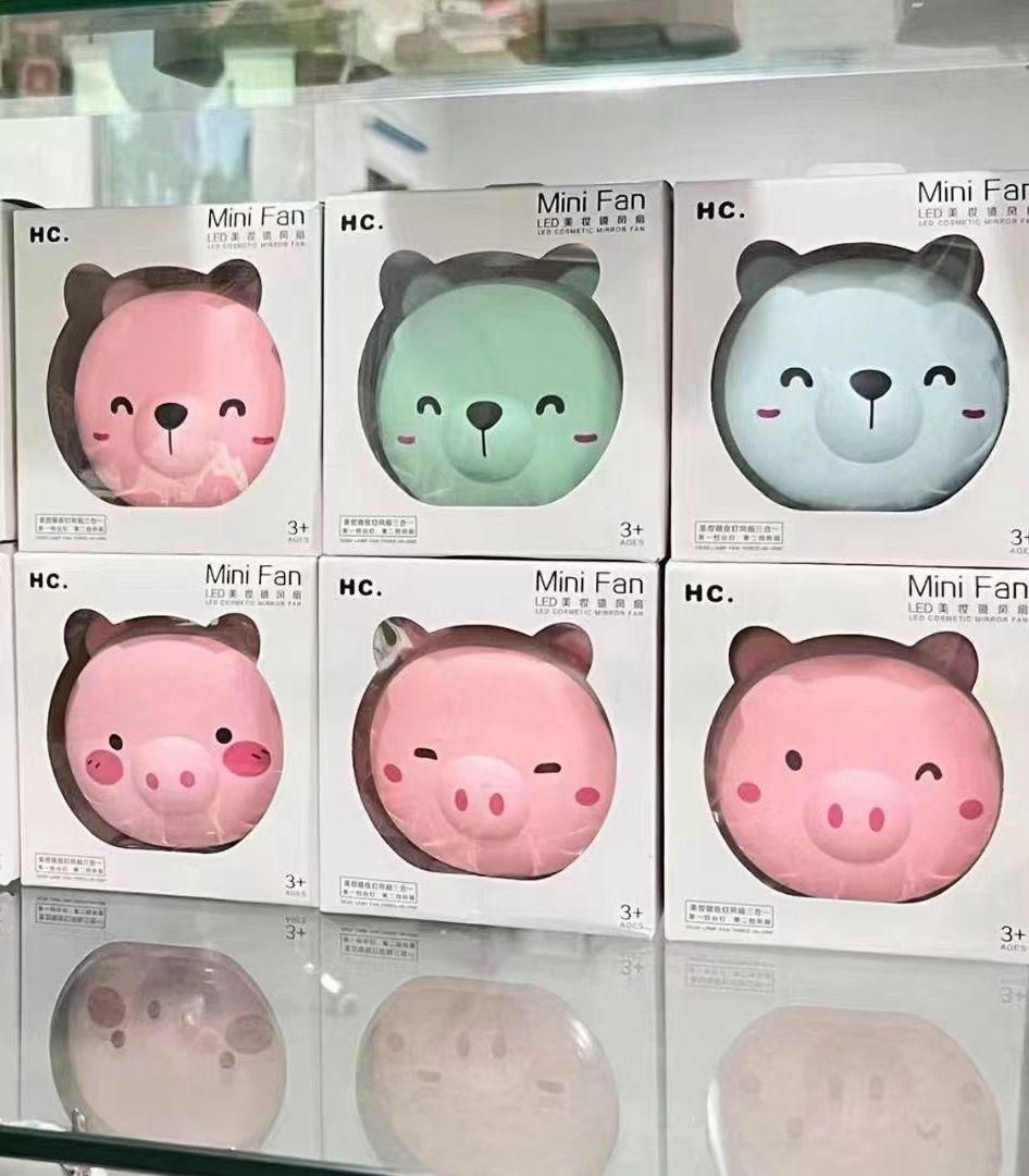 Cartoon Cute Pig LED Lights Mirror Pocket Fan